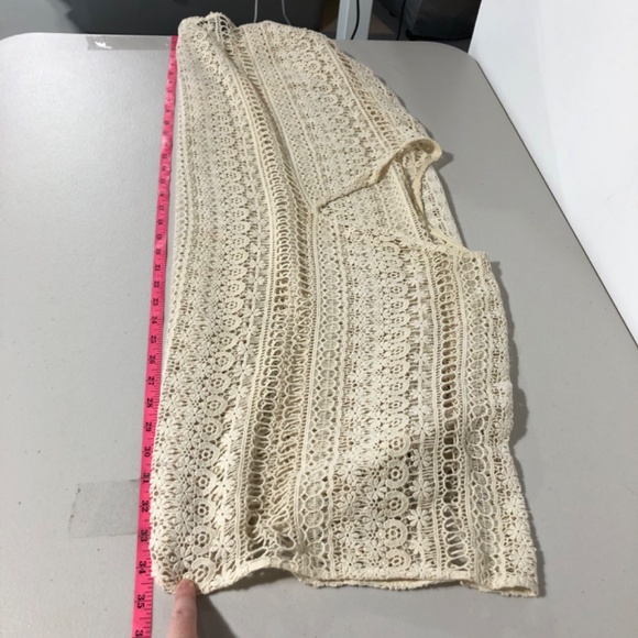 Cabi Womens Top Size Medium Cream Capri Crochet Top Oversized Sheer Boho V Beach - Picture 8 of 11